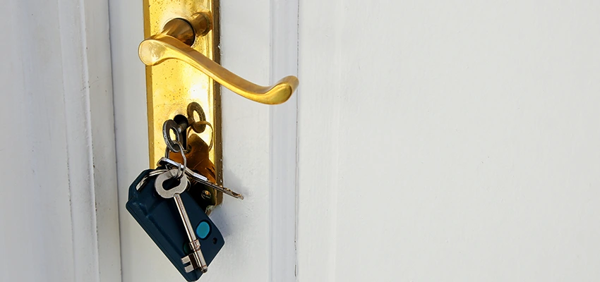 Broken Door Key Extraction in North Auburn, CA
